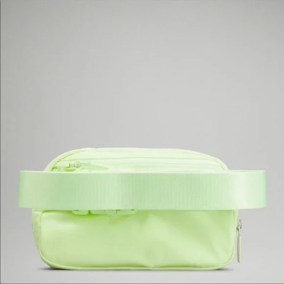 🍋Lululemon Everywhere Belt Bag Extended Strap in Faded Zap - Picture 5 of 9